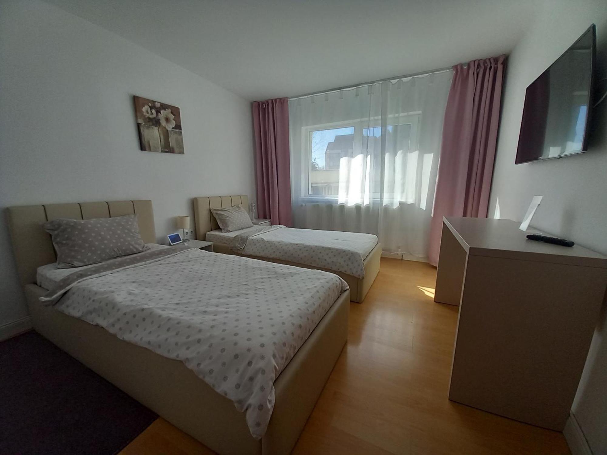 4 Seasons Apartments Bistriţa Esterno foto